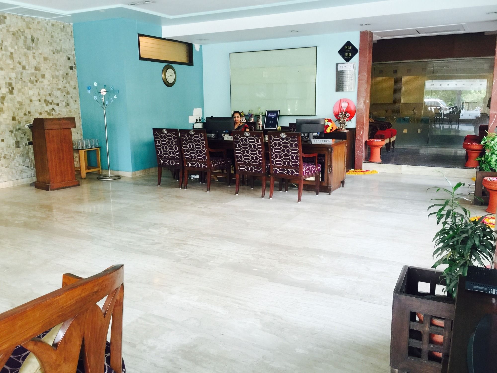 Collection O 2521 Hotel The Vinayak Gwalior Exterior foto